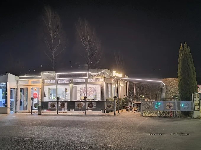 King Kebap Pizza Haus bei Nacht